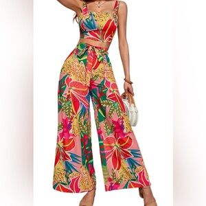 NWOT Tropical Two-Piece. Square Neck Crop Top High Waist Wide Leg Pants